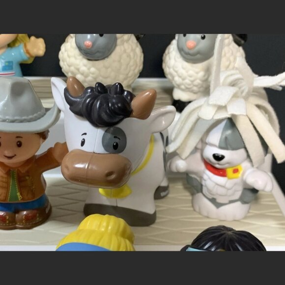 Fisher Price Little People Farmer Cow Disney Princess Barbie Wheelies Lot - Picture 6 of 12